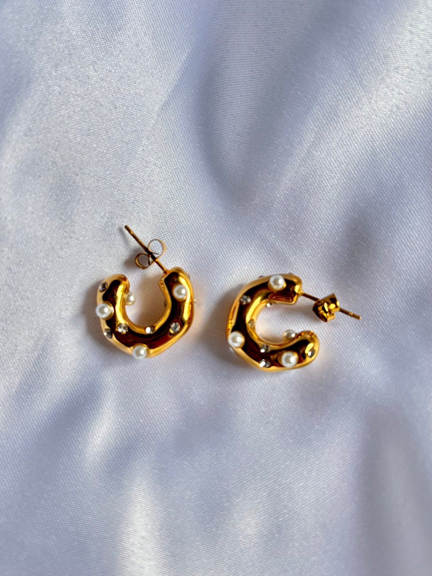 Elisabeth pearl earrings