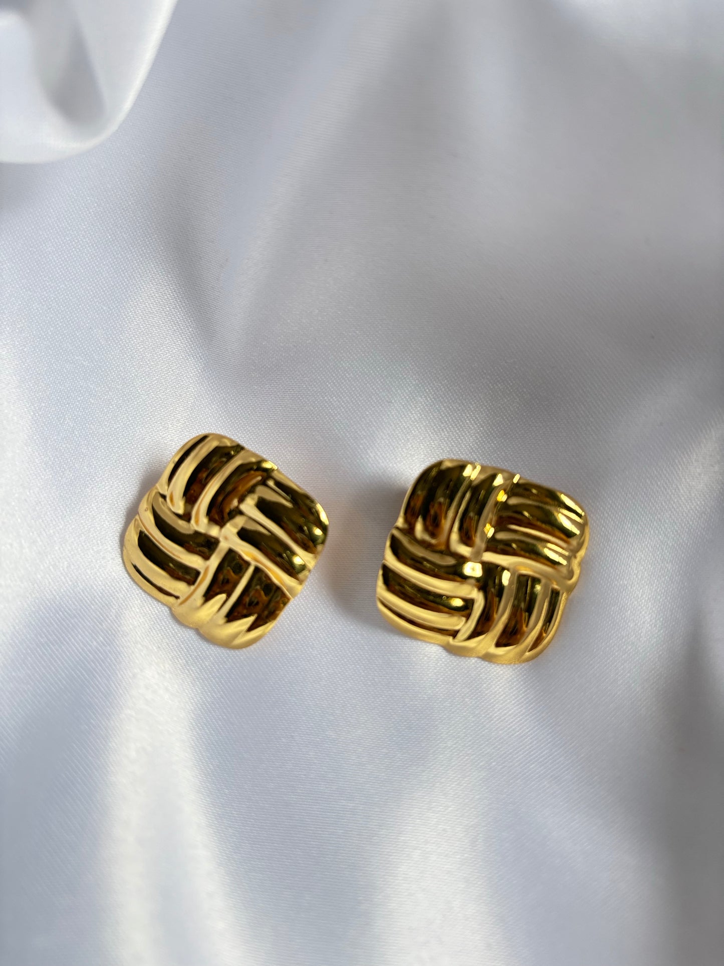 Lora Stud Earrings