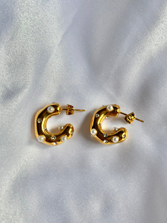 Elisabeth pearl earrings